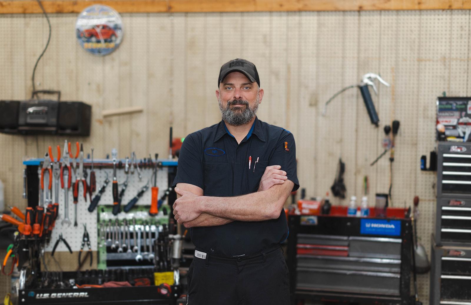 Nic, Carr Craft mechanic